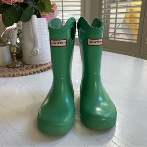 Kids' First Classic Pull-On Waterproof Rain Boot size 9